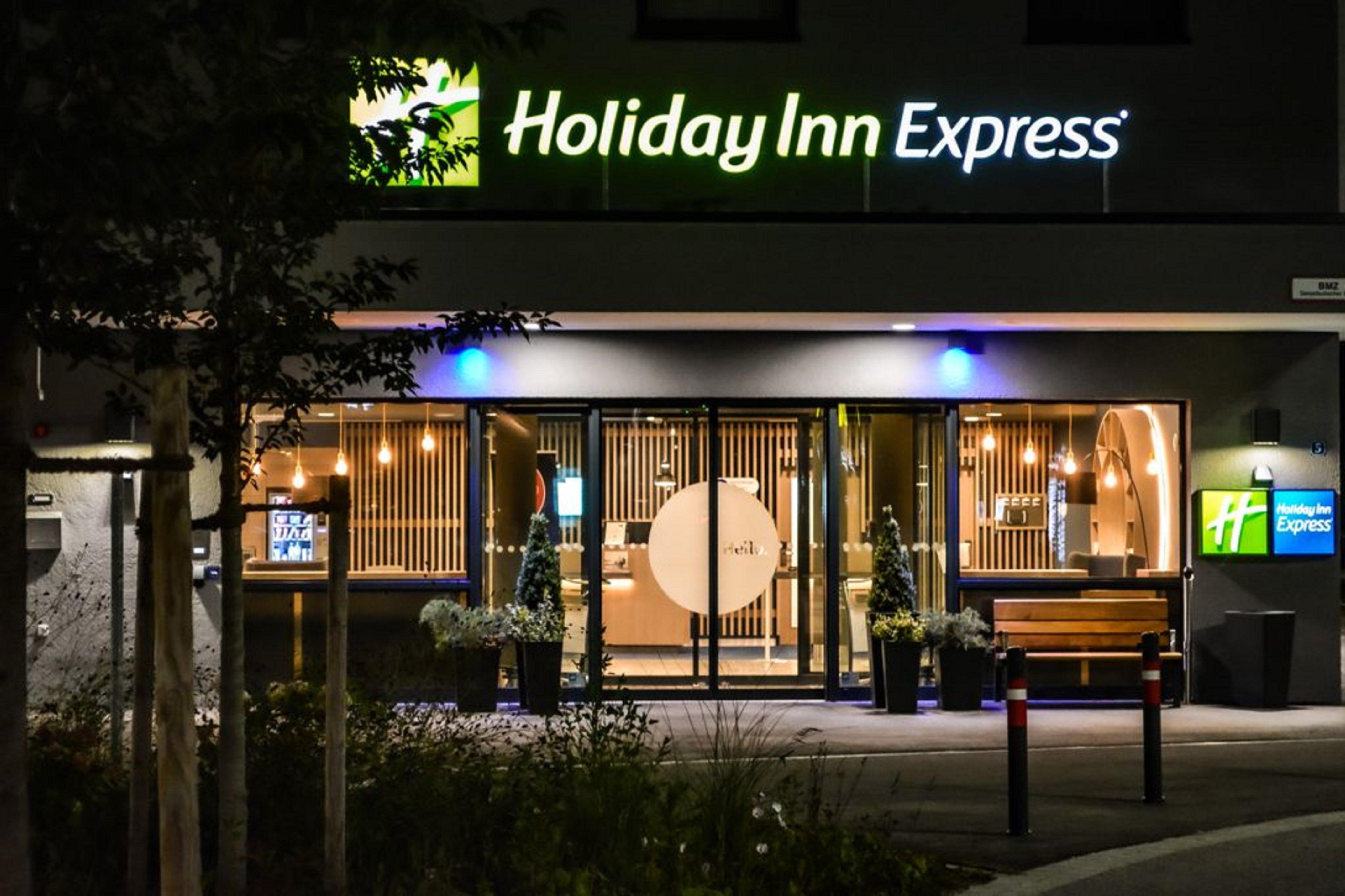 Holiday Inn Express Munich - Olching, An Ihg Hotel エクステリア 写真